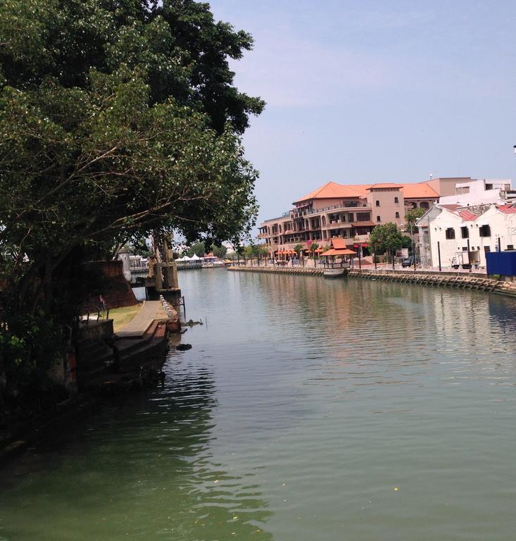 Relax & Chill At Malacca River ภายนอก รูปภาพ